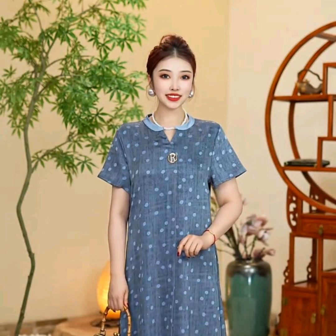 红钰中老年女装精选店