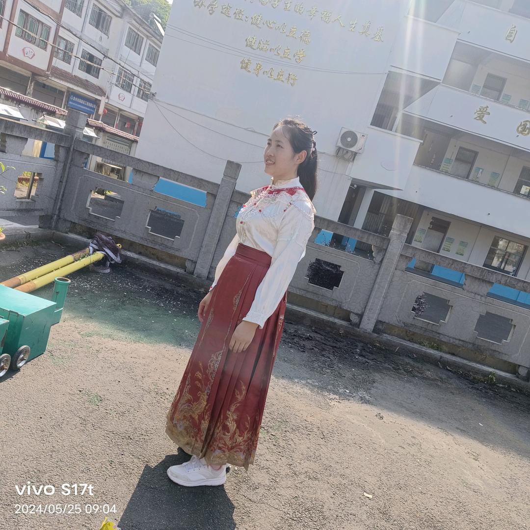 琴琴