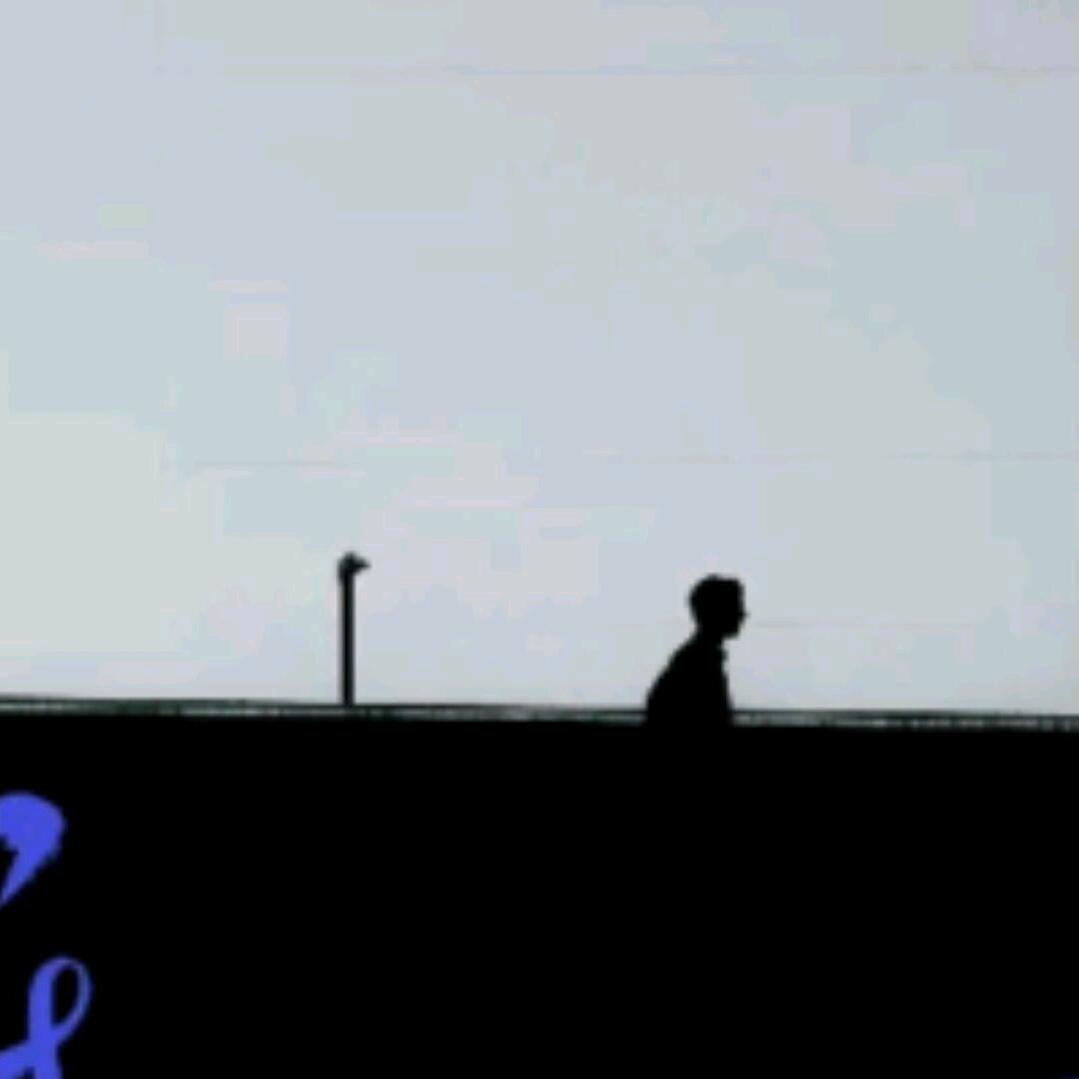 退后ꪊ