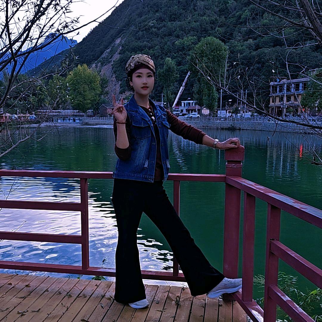 👉沉默微笑👈🔐