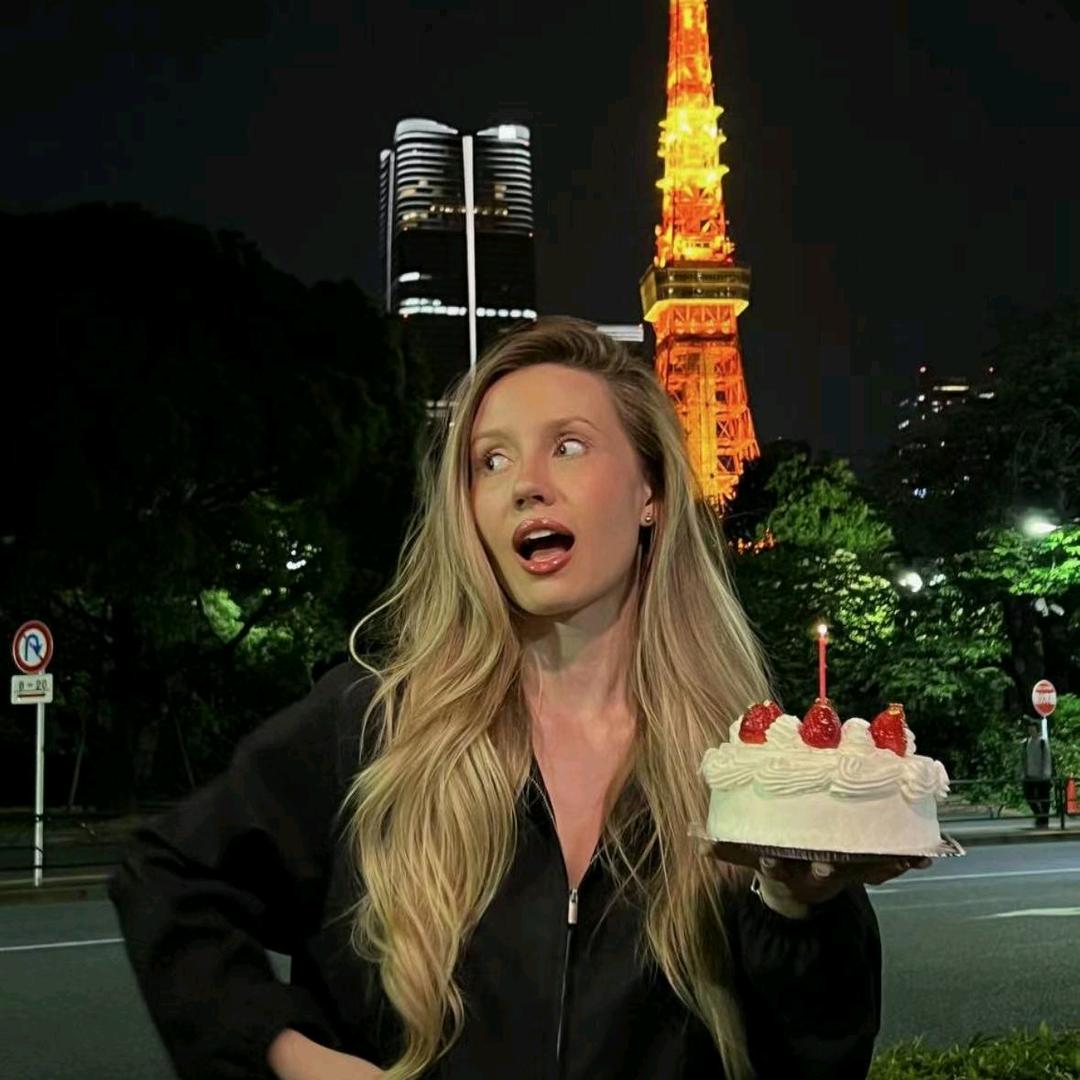 Maria.
