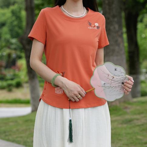 敏敏精品女装