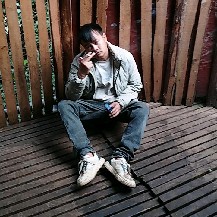 被女人伤害的男人