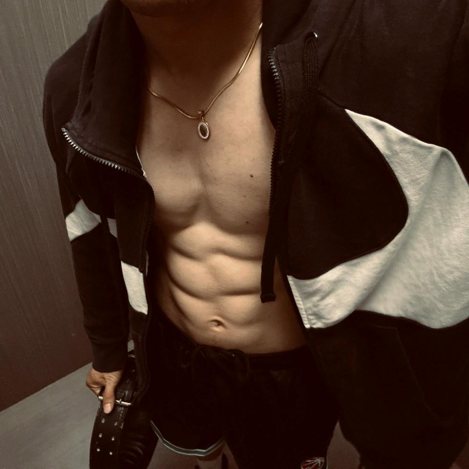 回眸一笑百媚生