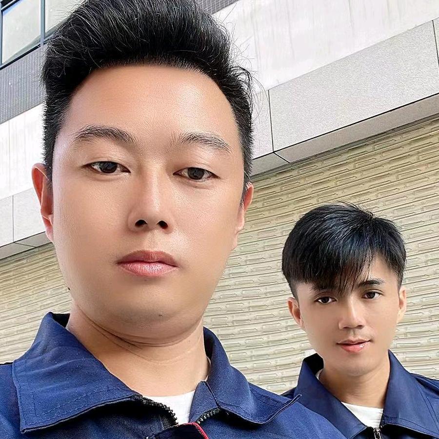 飞哥 看厂（大队长）