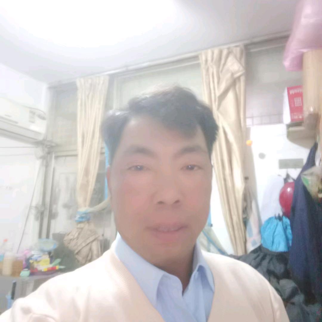 何小贵