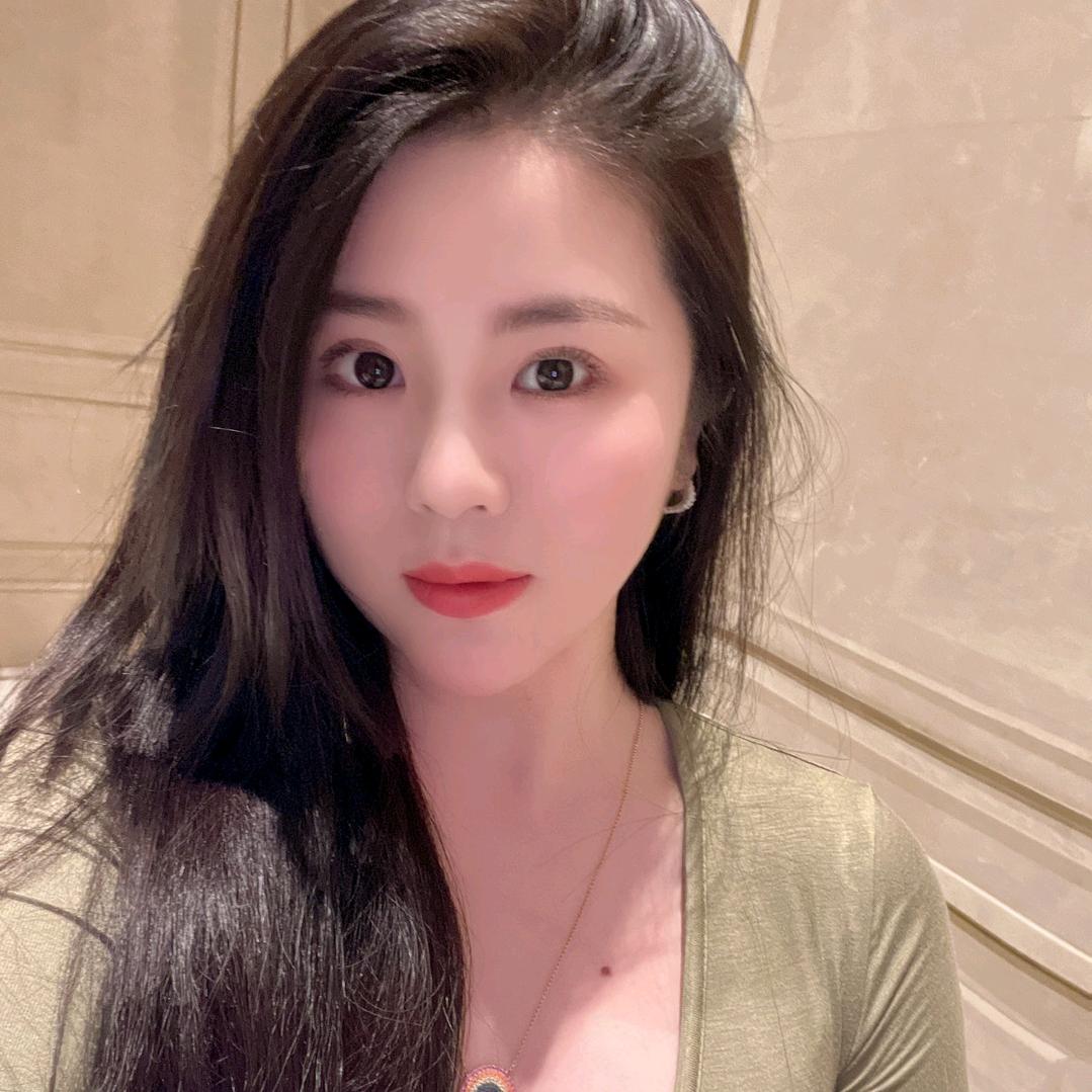 娜娜  市隐美女老板
