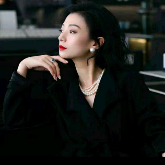 西子小老板娘（轻奢高端女装）