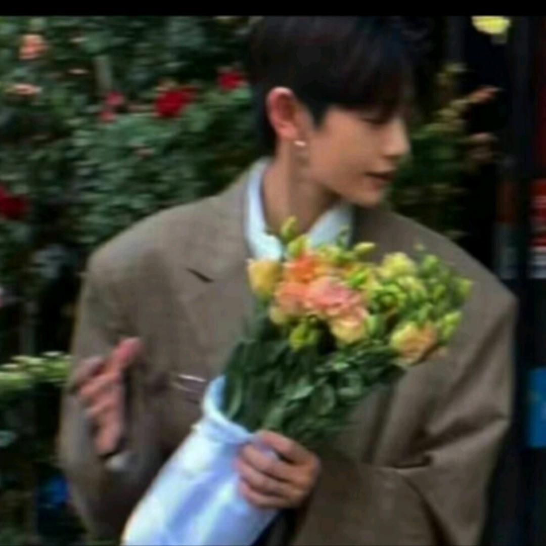 田少帅银行数钱