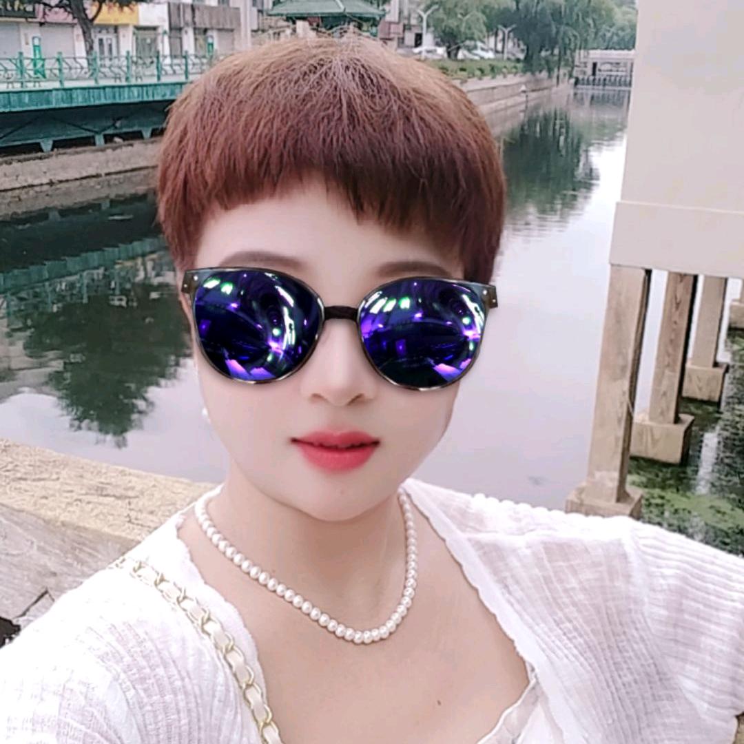素颜如水