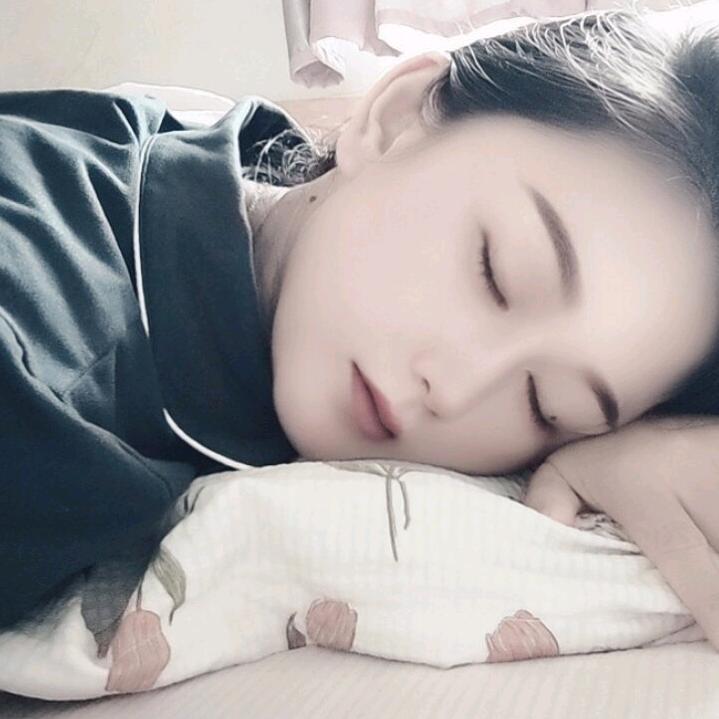 ٩(๛丫头 ˘ ³˘)۶♥