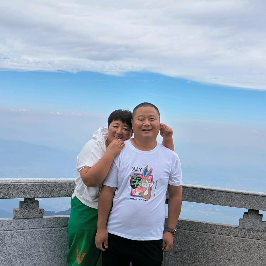 🌈外滩的喜羊羊🌈