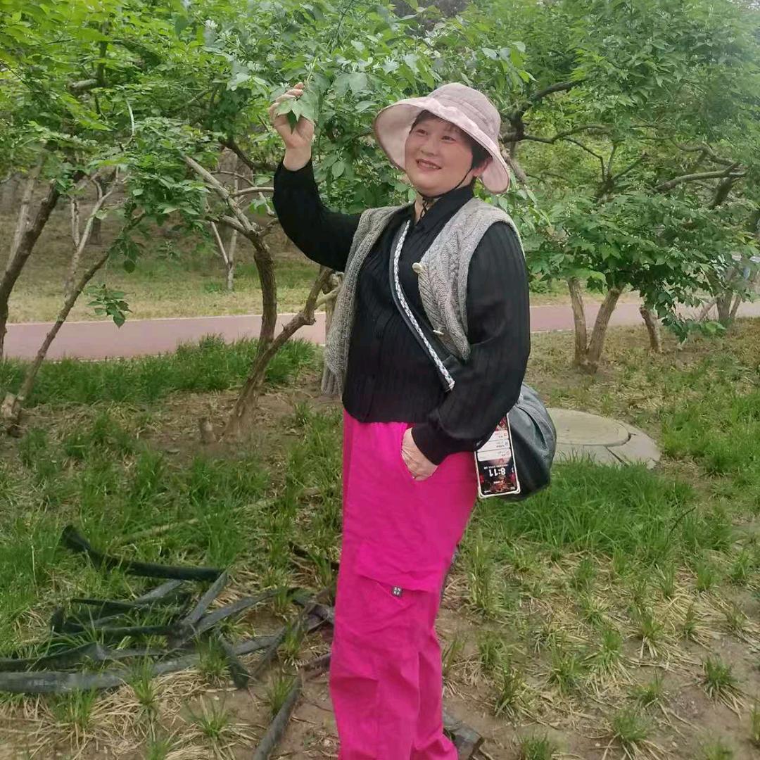 彤钰