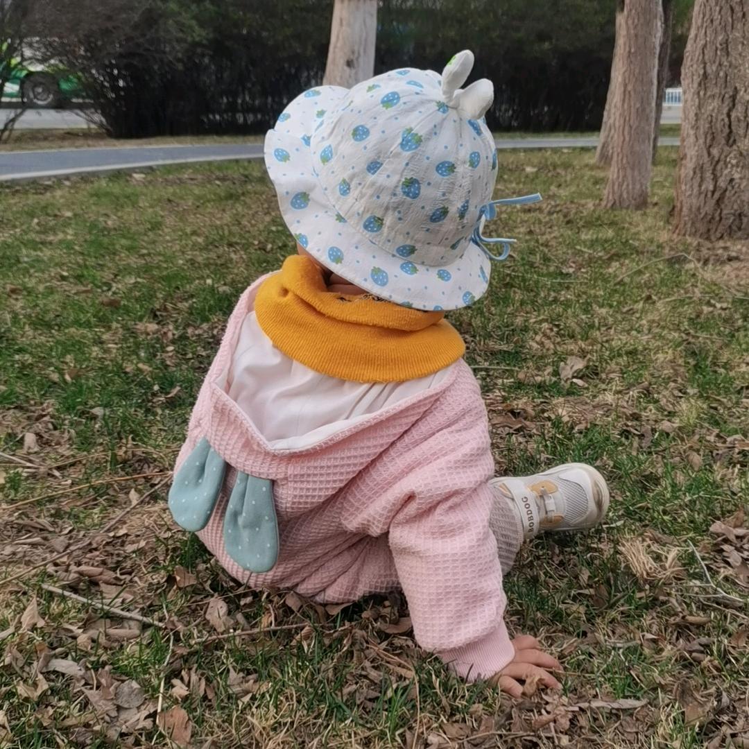 我家斯斯文文的小姑娘
