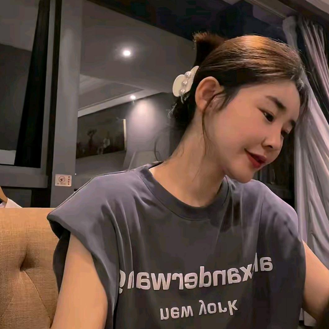 玖了个玖~穿搭日记