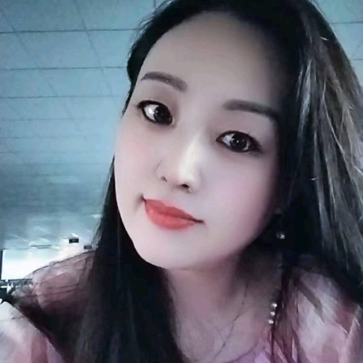 薇薇笑才会美