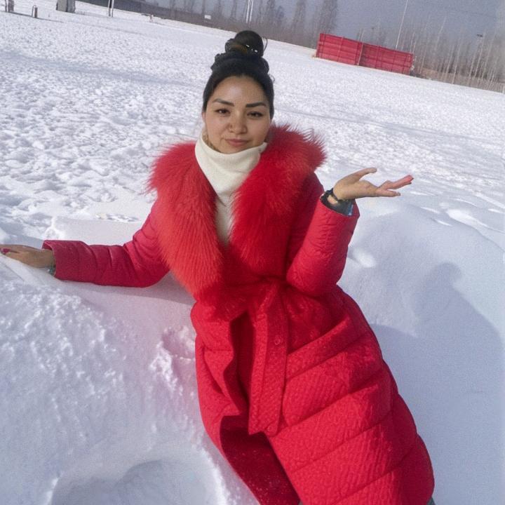 爱就爱😈不爱就拜