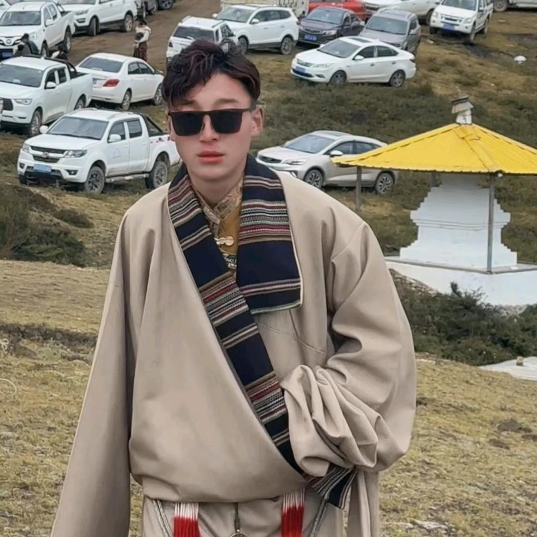 ༺༃བསྟན་༒འཛིན་༃༻