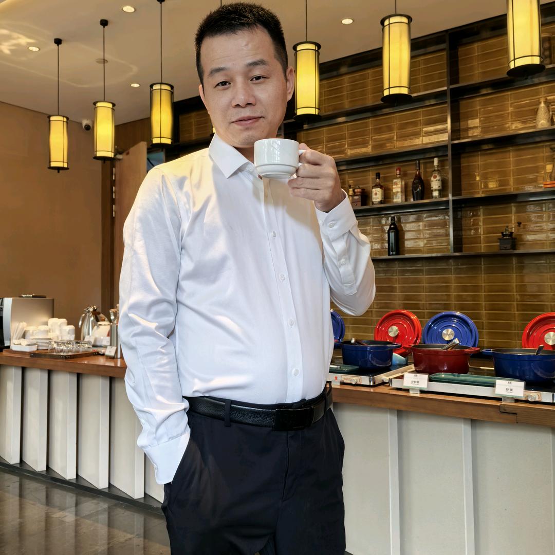 忠哥专业收酒店