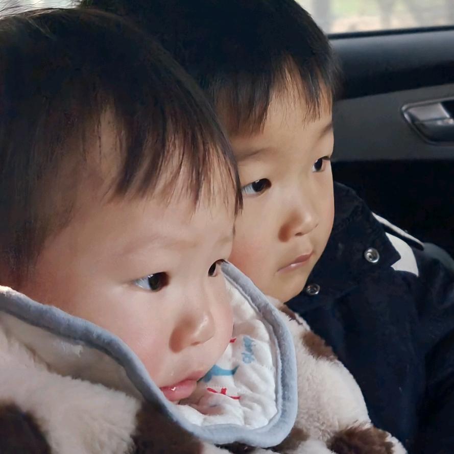 三个宝贝的奶奶🌹((❤️⥎❤️))🌹