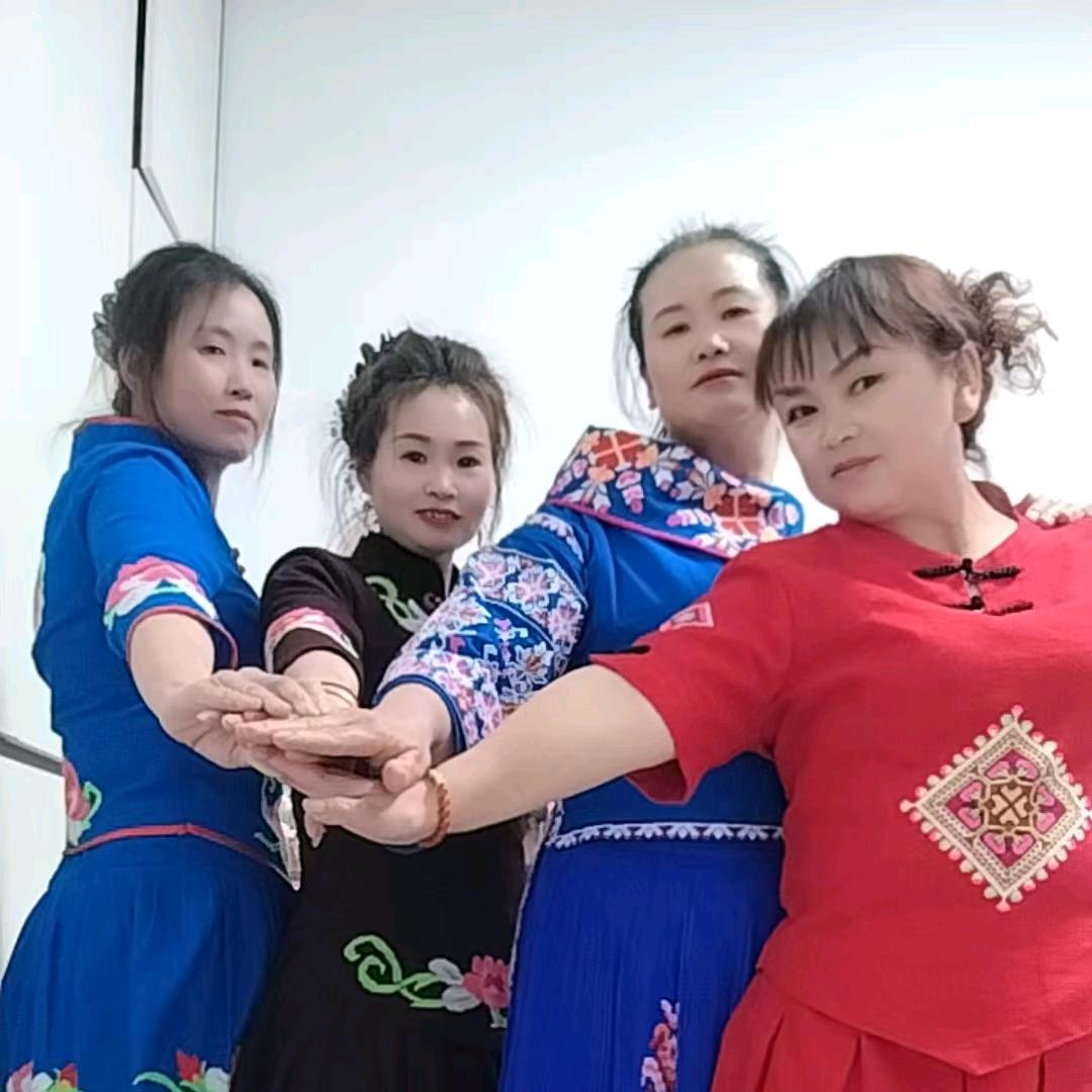 忧愁的我🌹🌹🌹🌹💐💐
