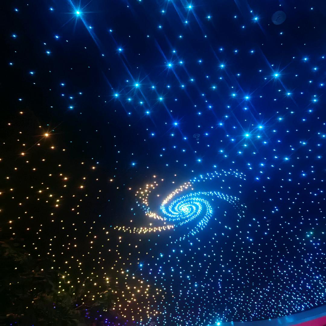 嗨！星期七