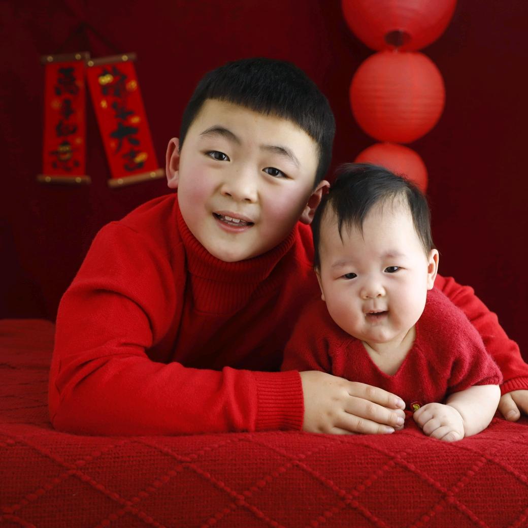 大宝沐沐和二宝果冻