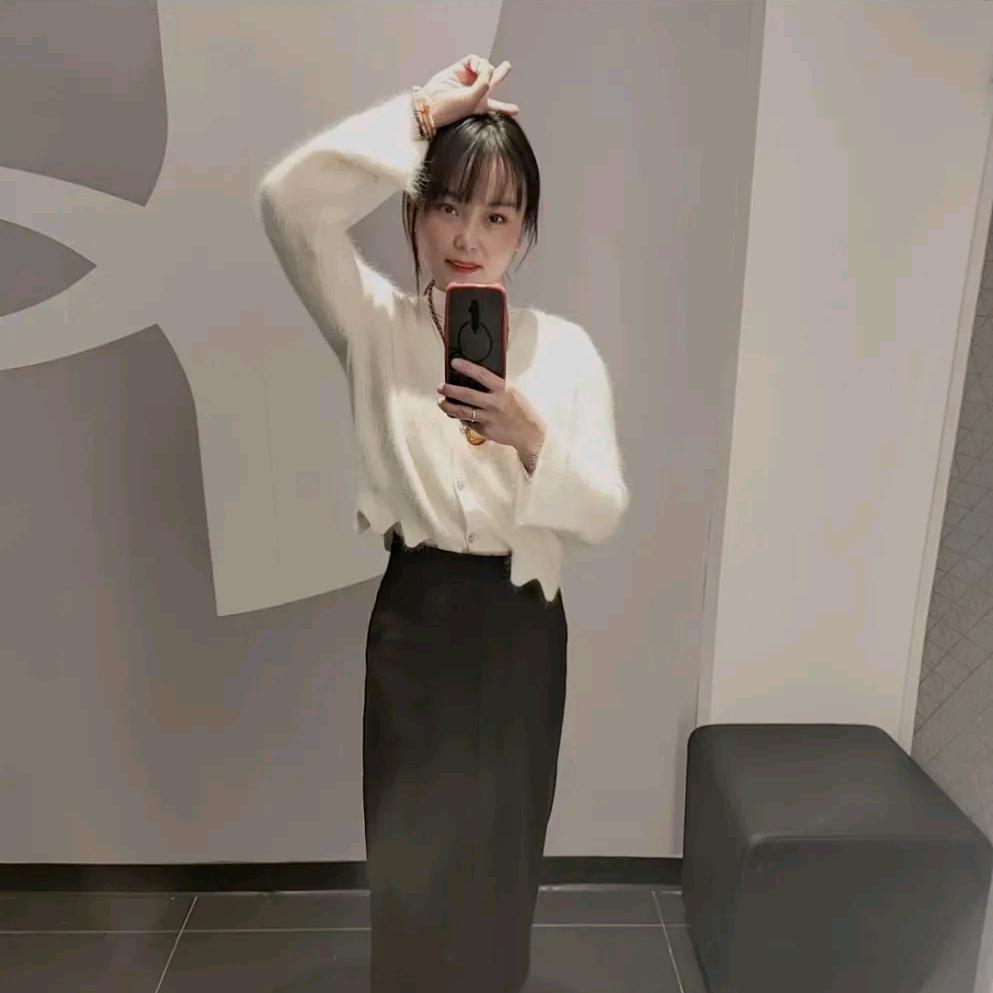 ʚ. K.ɞ