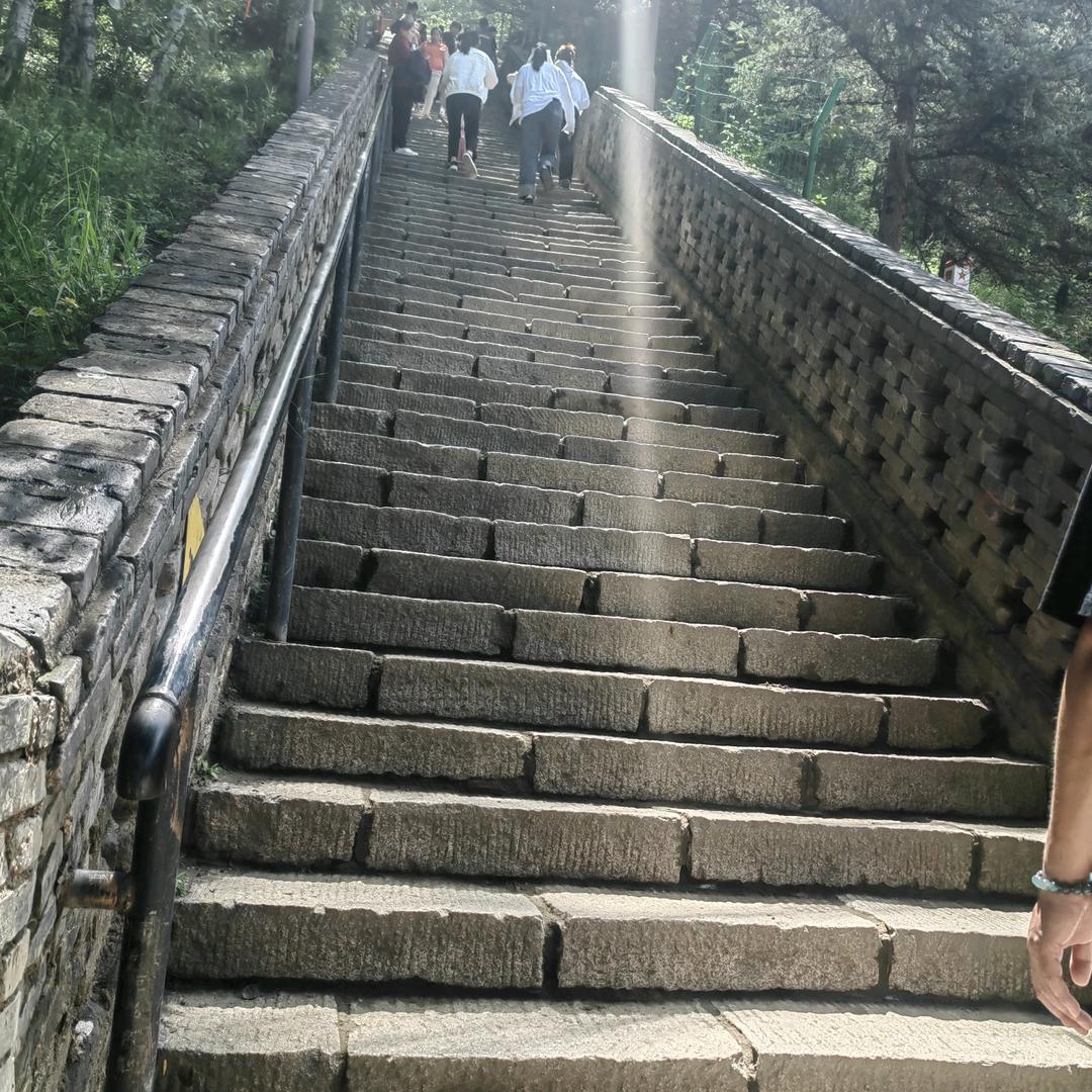 请叫我华仔