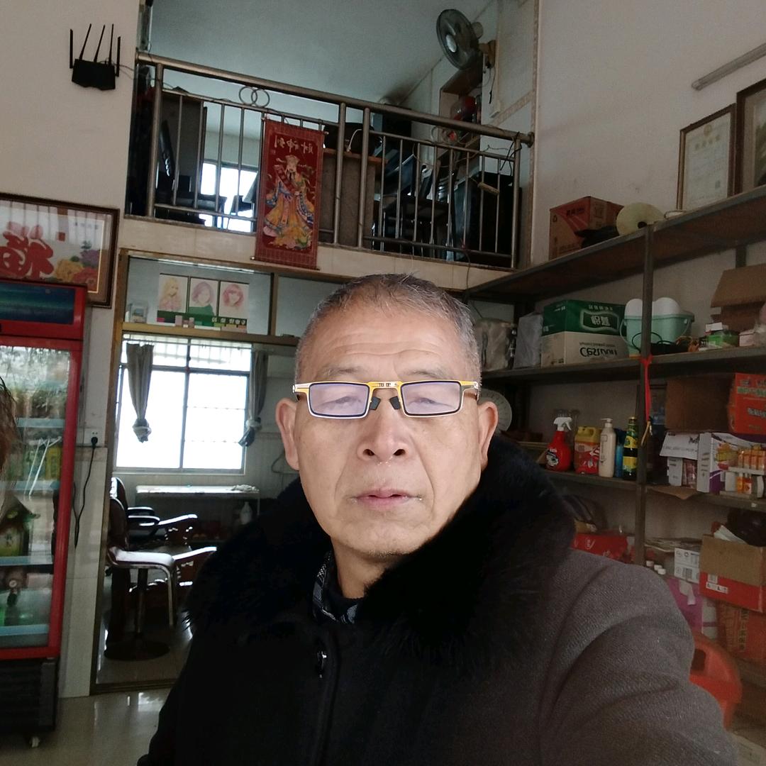 用户岑生
