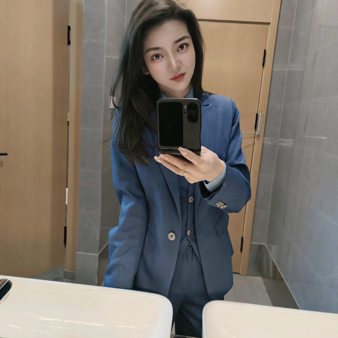 金瑞宝 宝马 董小姐