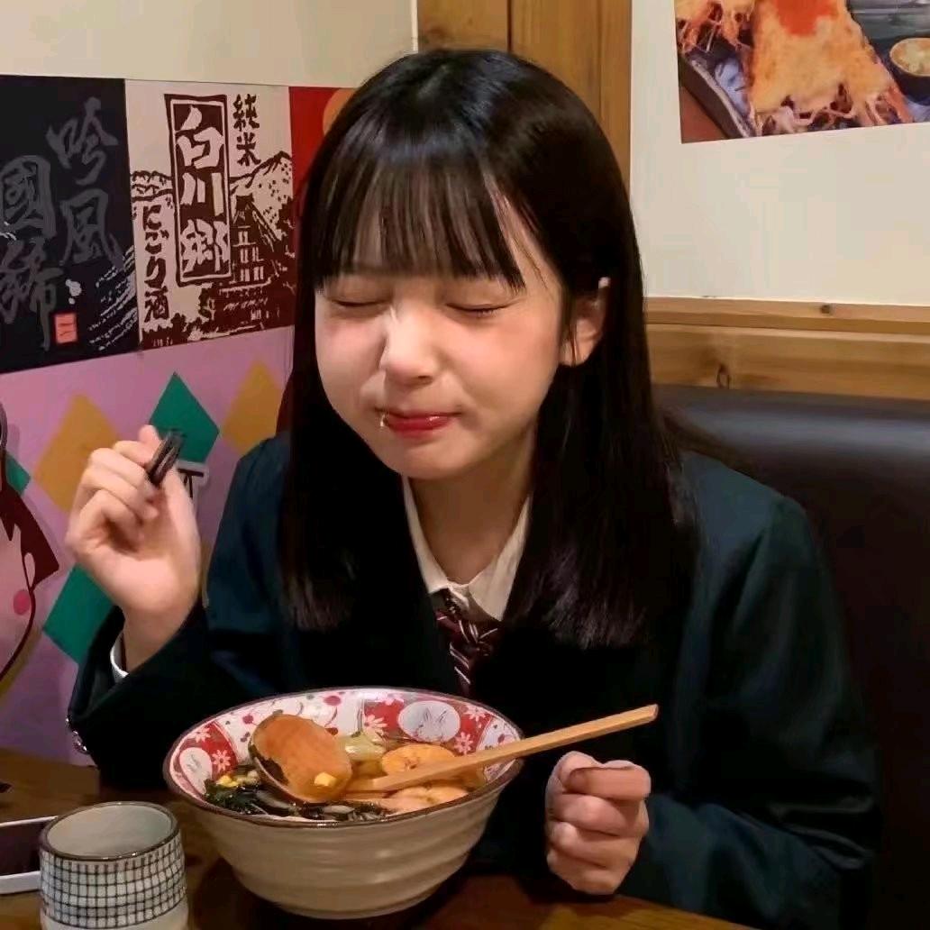 对方正在长头发