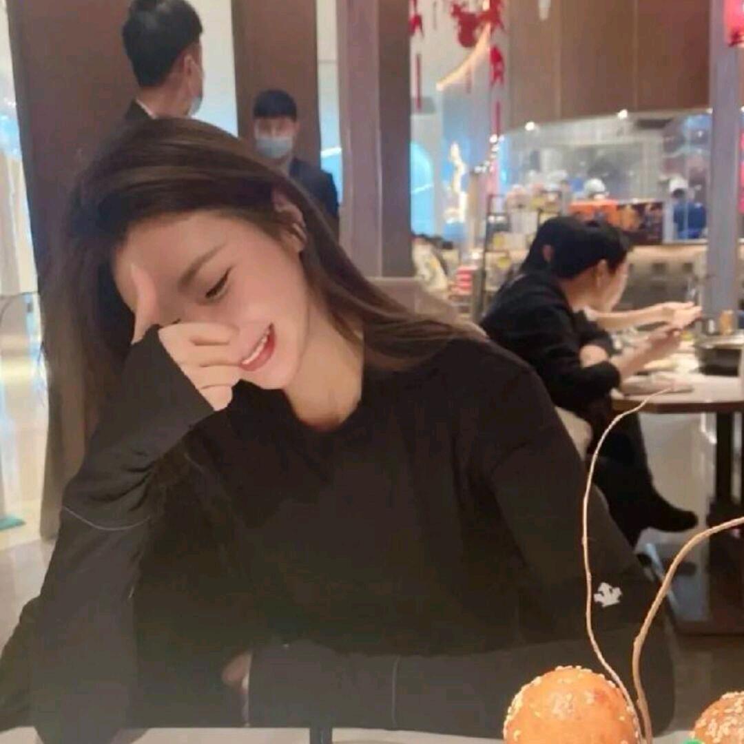 ᥫᩣ   艾艾不甜