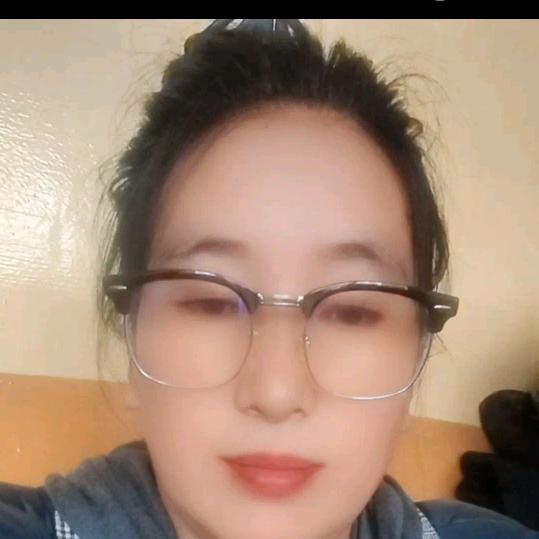 开心果姑娘