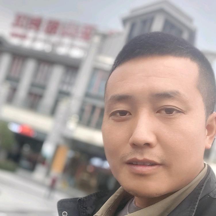 杨喜子(秭归大疆无人机吊运 打药)