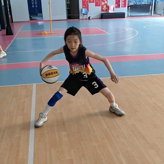 🏀6号_艾佛婷