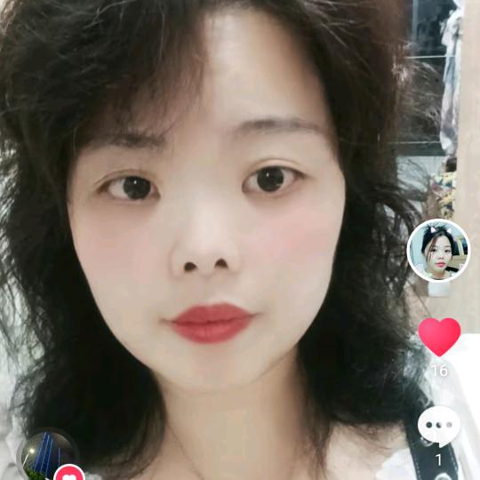 胖姐。巜西街老牌四果汤。》