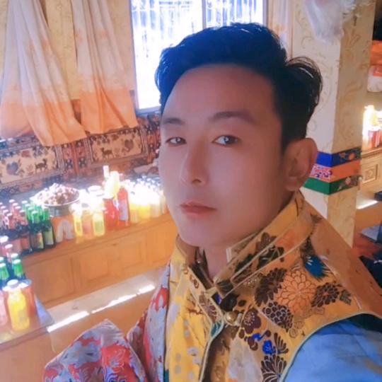 藏文继承者