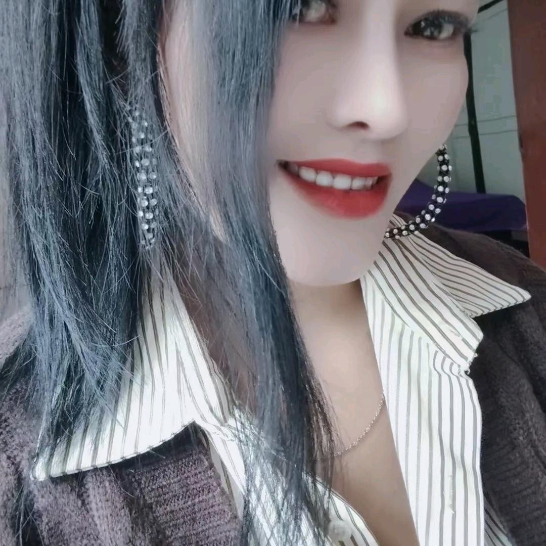 梦霖姐扎佐蹄膀地摊火锅