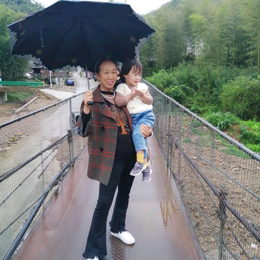 杜振琼