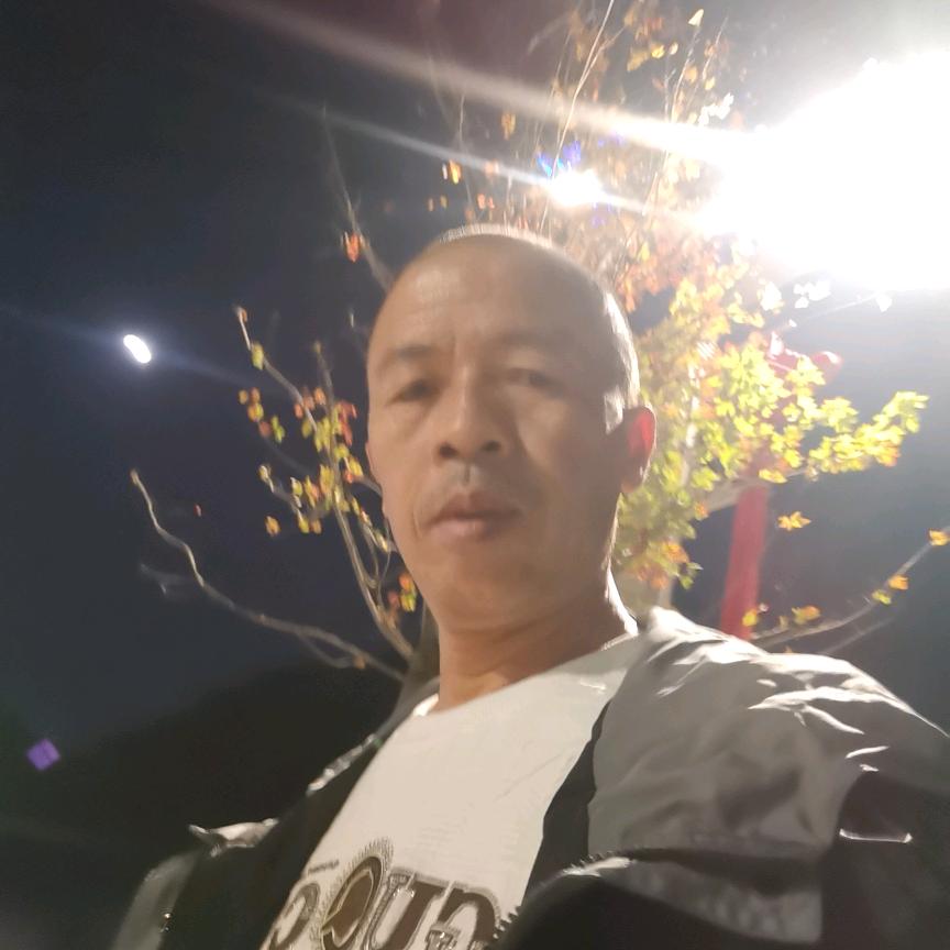 一春江水