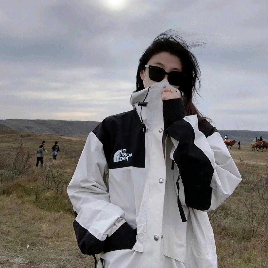 户外三合一冲锋衣