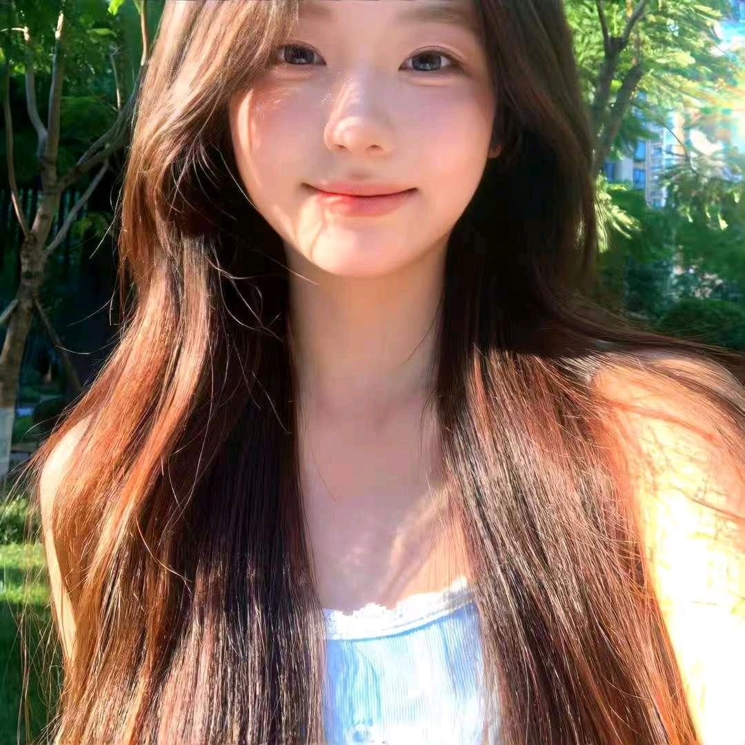 软软.