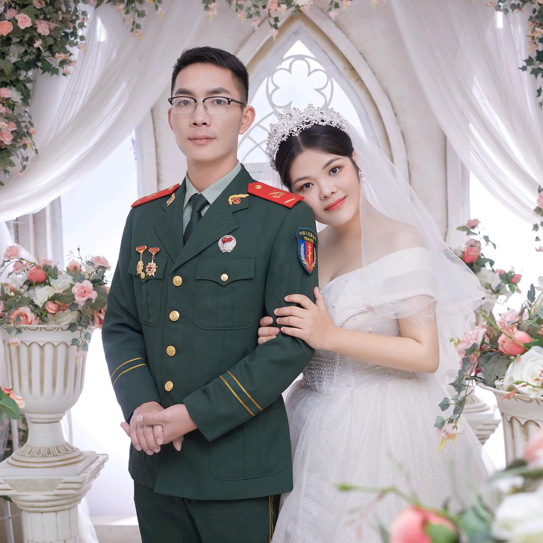 你携秋水揽星河