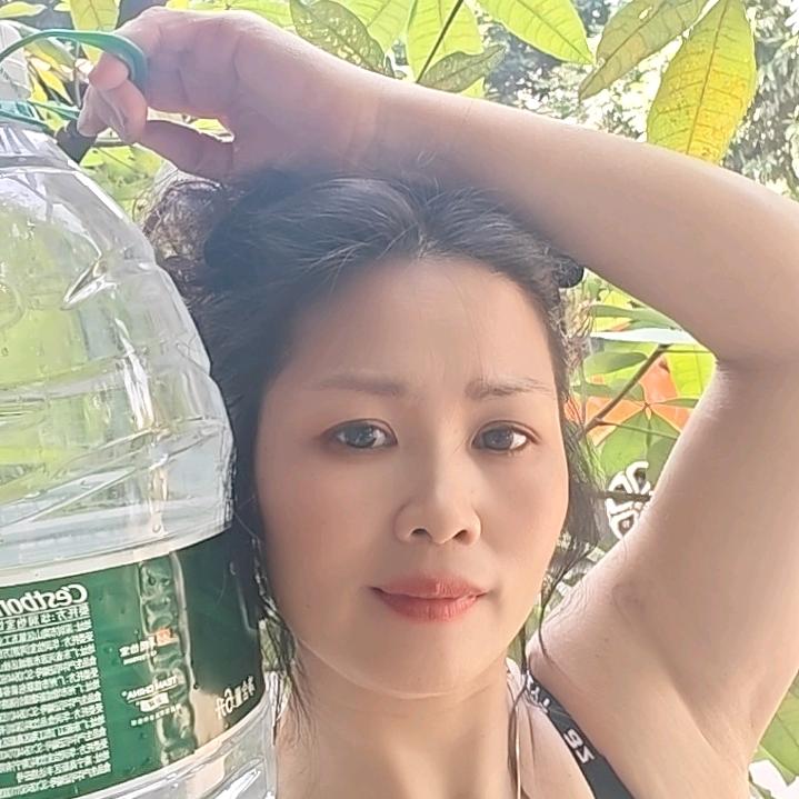 肥哥芬芬姐爱健身