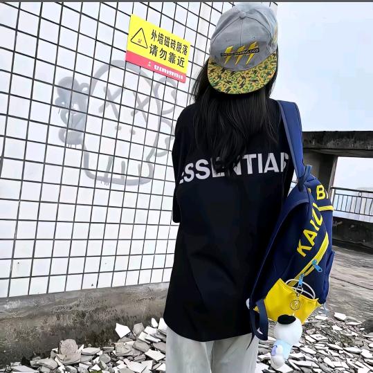 悄悄犯困啦