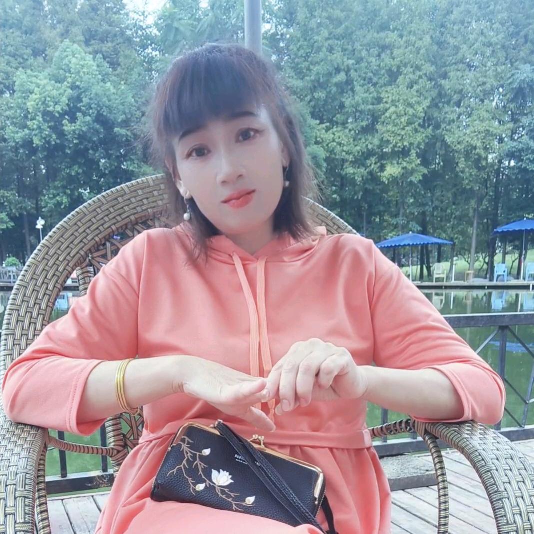 呼拉女王