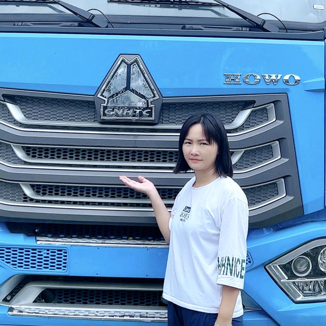 乘龙卡车—小英