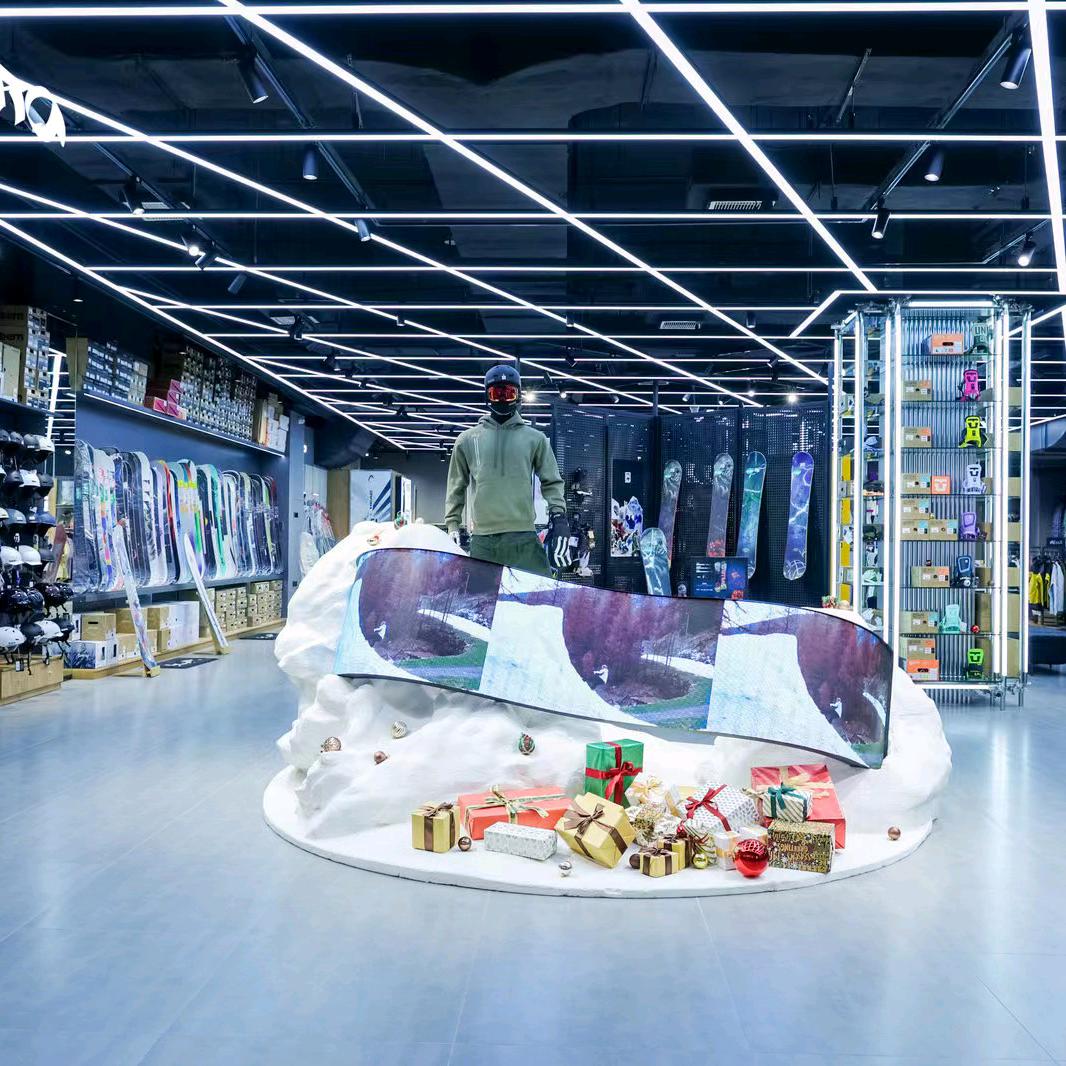 SNOWHERO雪具店