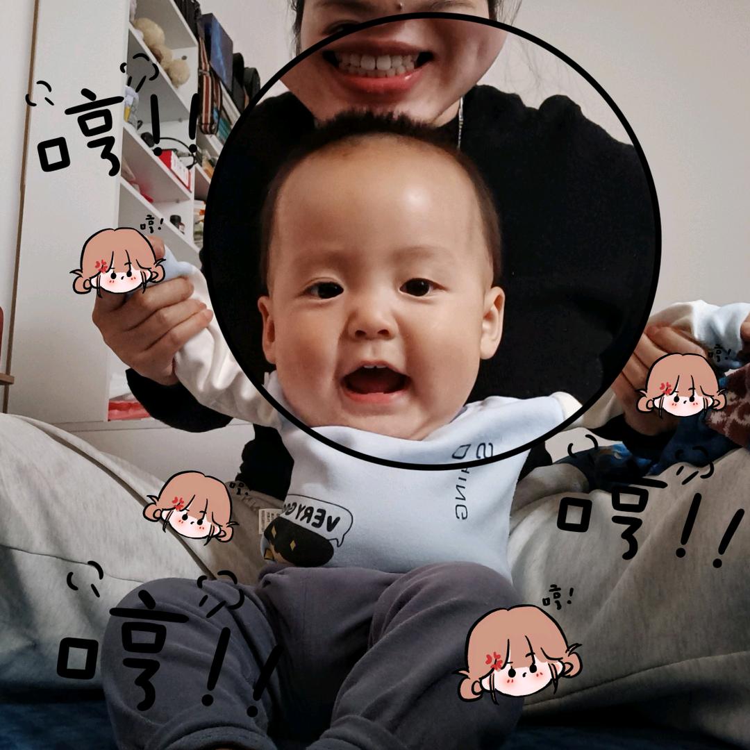 小小何